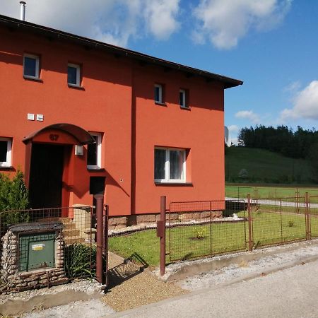 Ubytovani 67 Kuncice nad Labem Exterior photo
